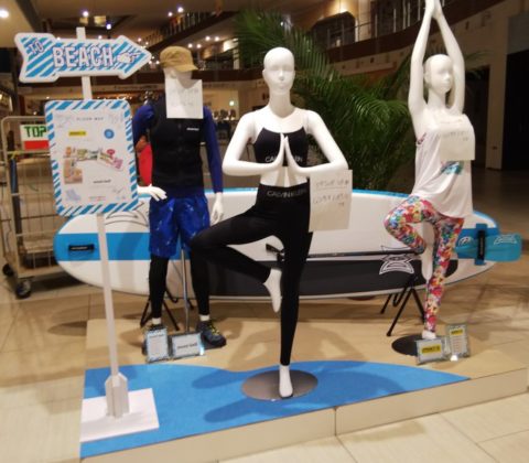 ショッピングモール　サマーディスプレイ